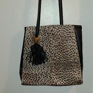 Leopard print handbag with tassel